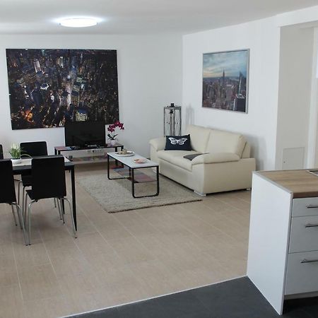 Urban-Style Apartment Wenen Buitenkant foto