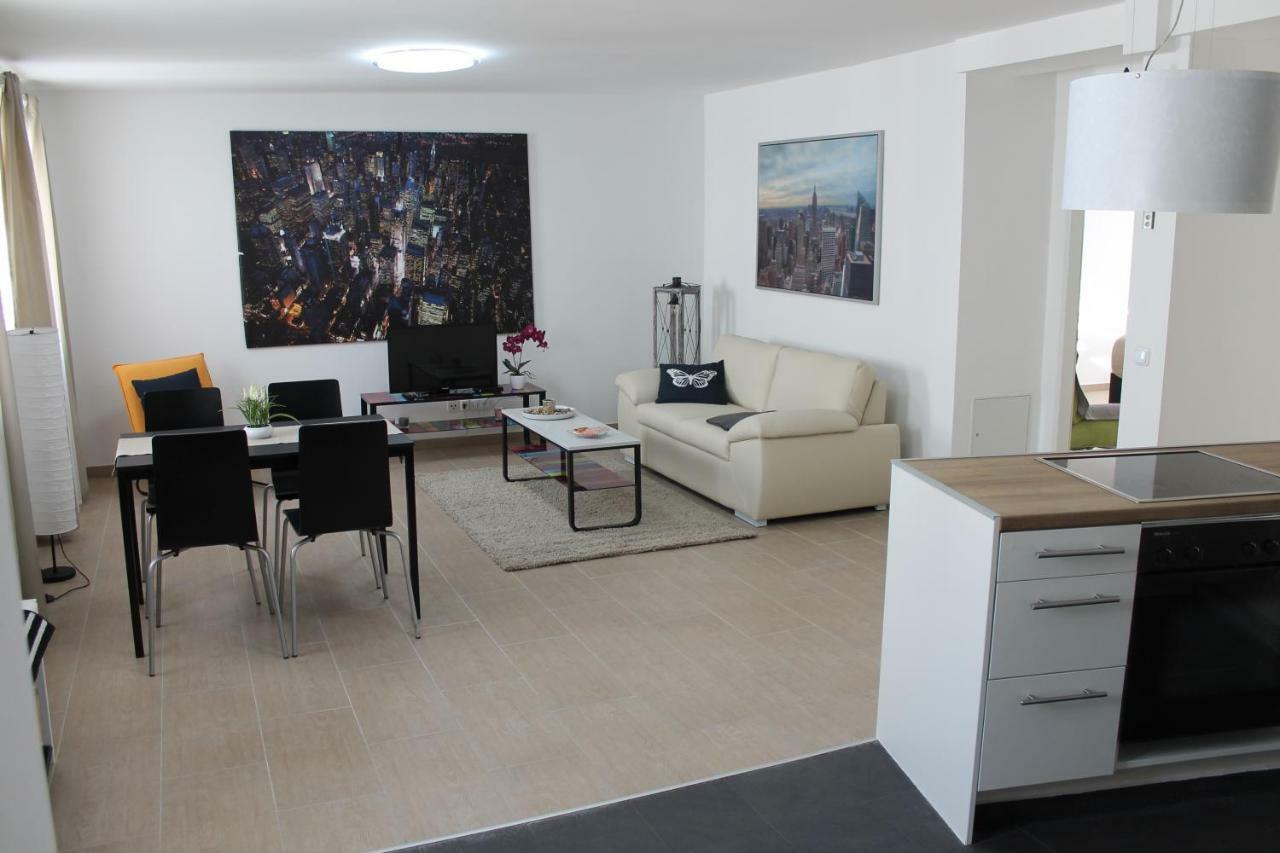 Urban-Style Apartment Wenen Buitenkant foto