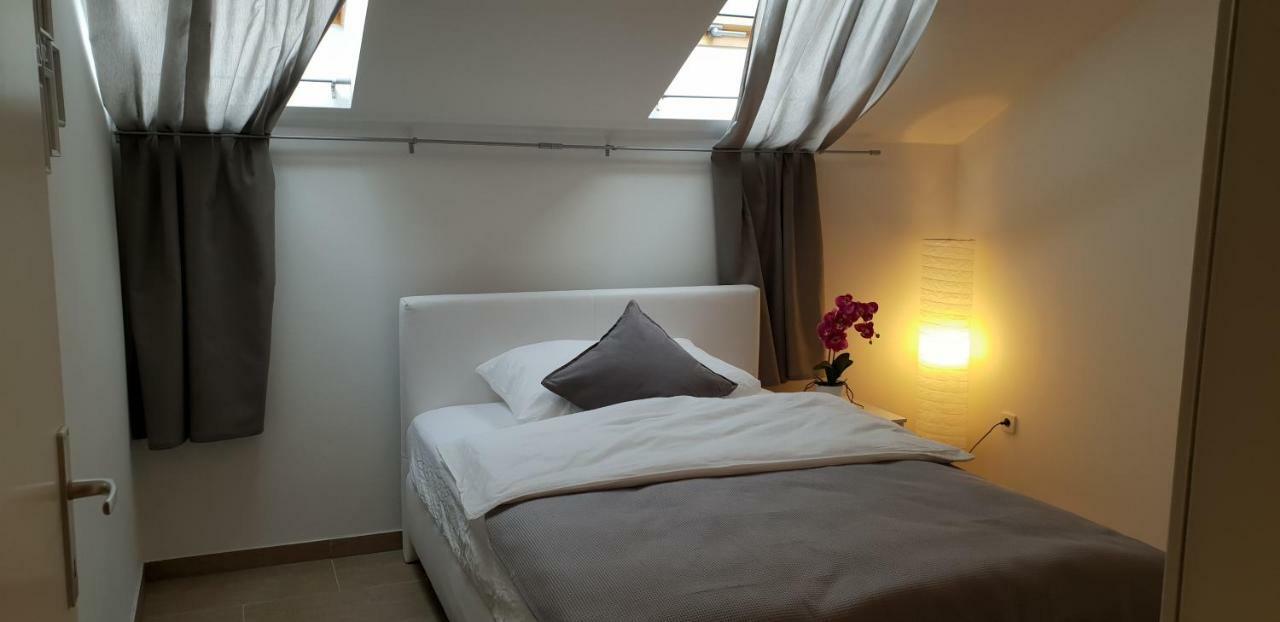 Urban-Style Apartment Wenen Buitenkant foto